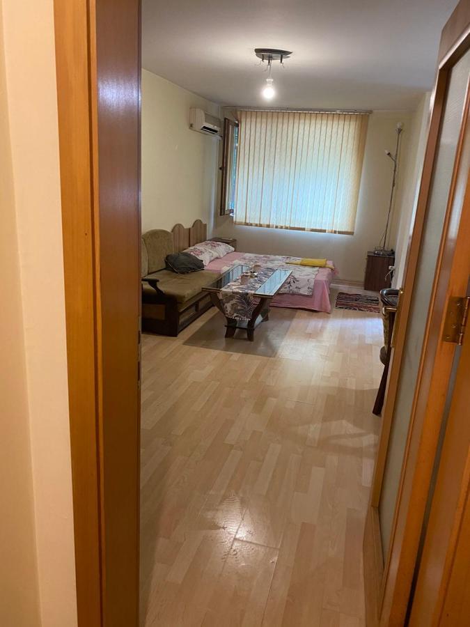 Апартамент Столетов Varna Luaran gambar