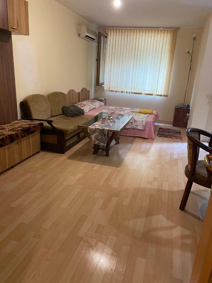 Апартамент Столетов Varna Luaran gambar